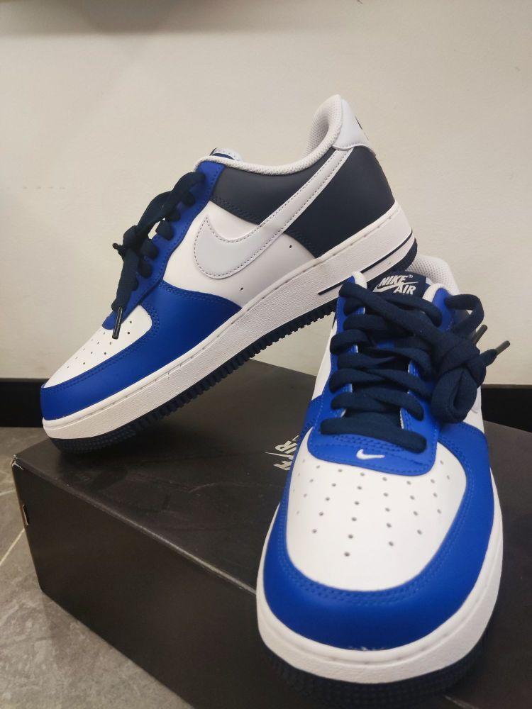 蓝白交织,百搭利器Nike Air Force 1 Low 蓝蓝白款